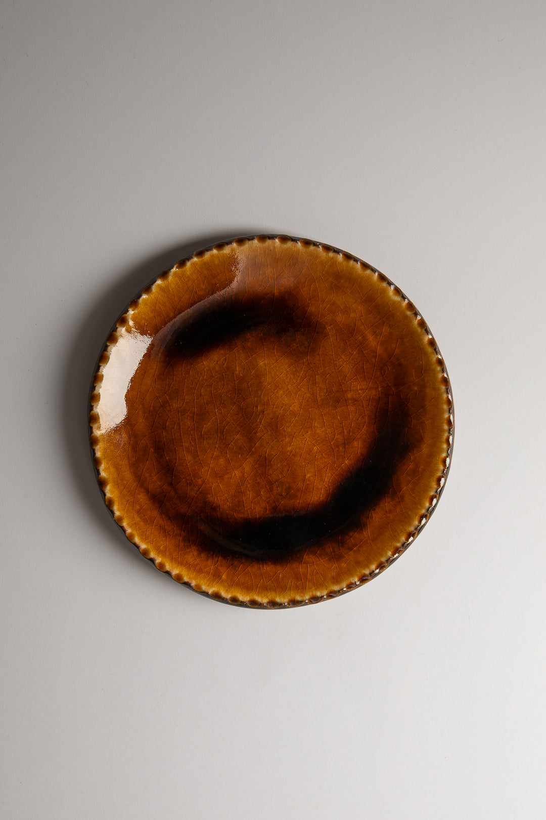 Assiette Iwaï Gama marron