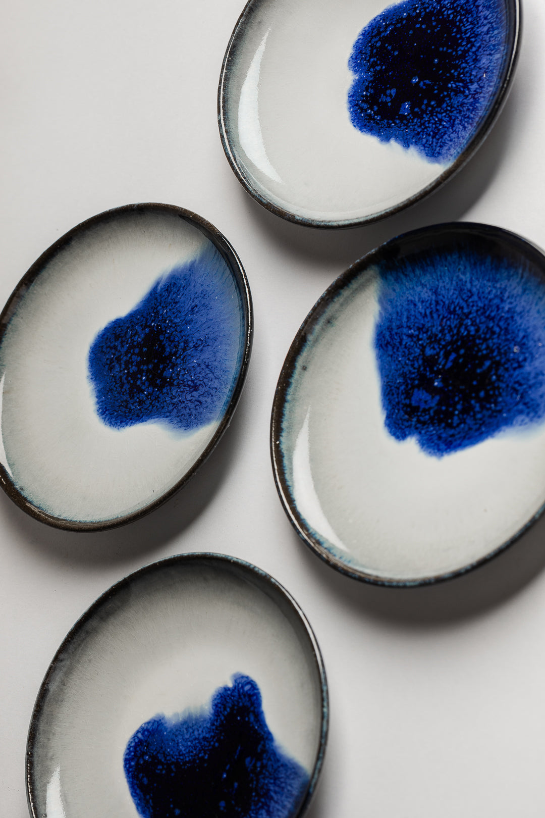 Petite assiette Shokagama bleu & blanc